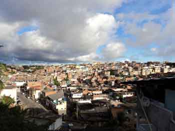 área de Salvador ocupada desordenadamente